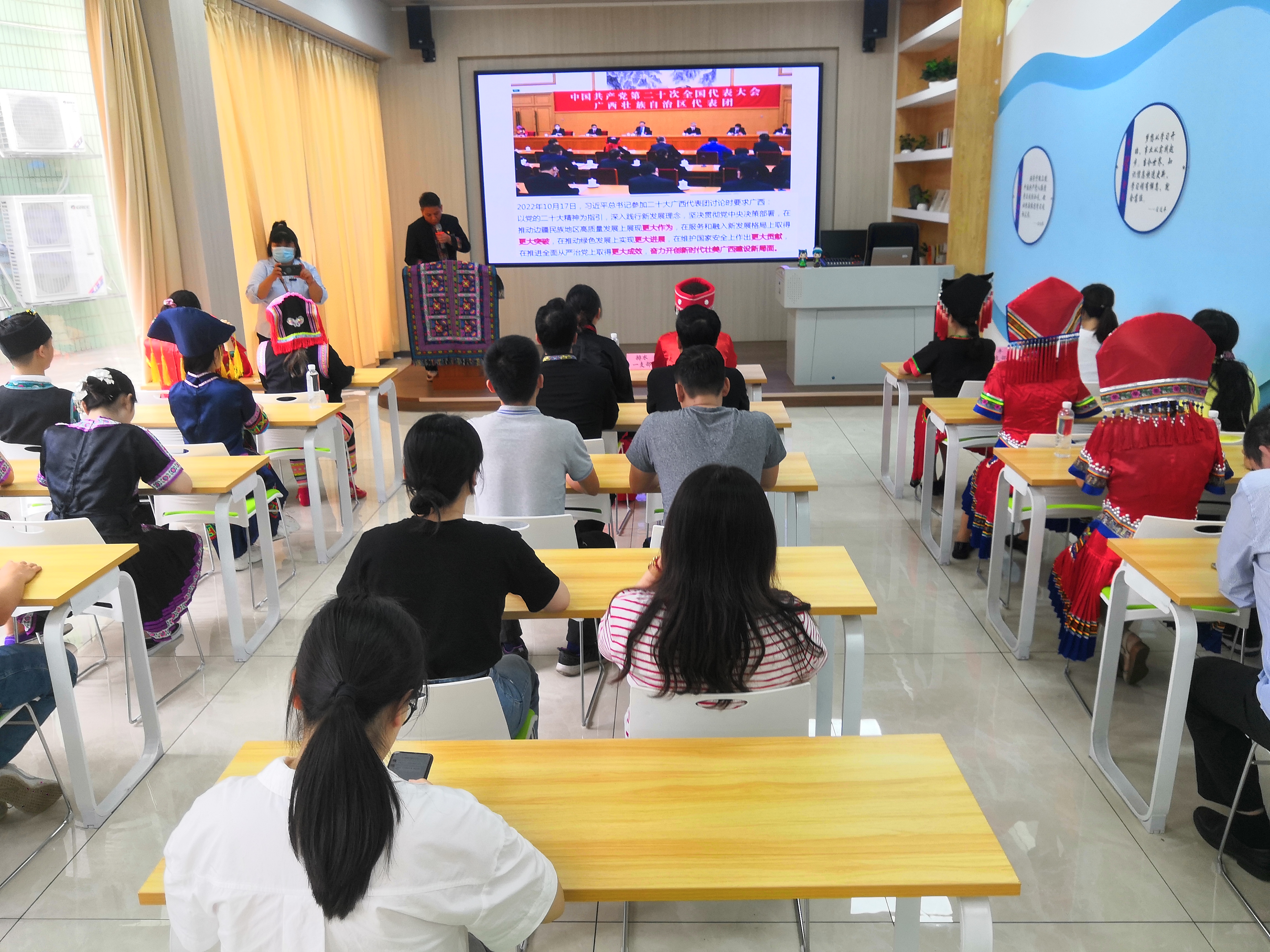 滾鐵環(huán)、拋繡球、同唱民族團(tuán)結(jié)歌……市排水公司第一黨支部同慶“三月三”主題黨日活動(dòng)精彩紛呈