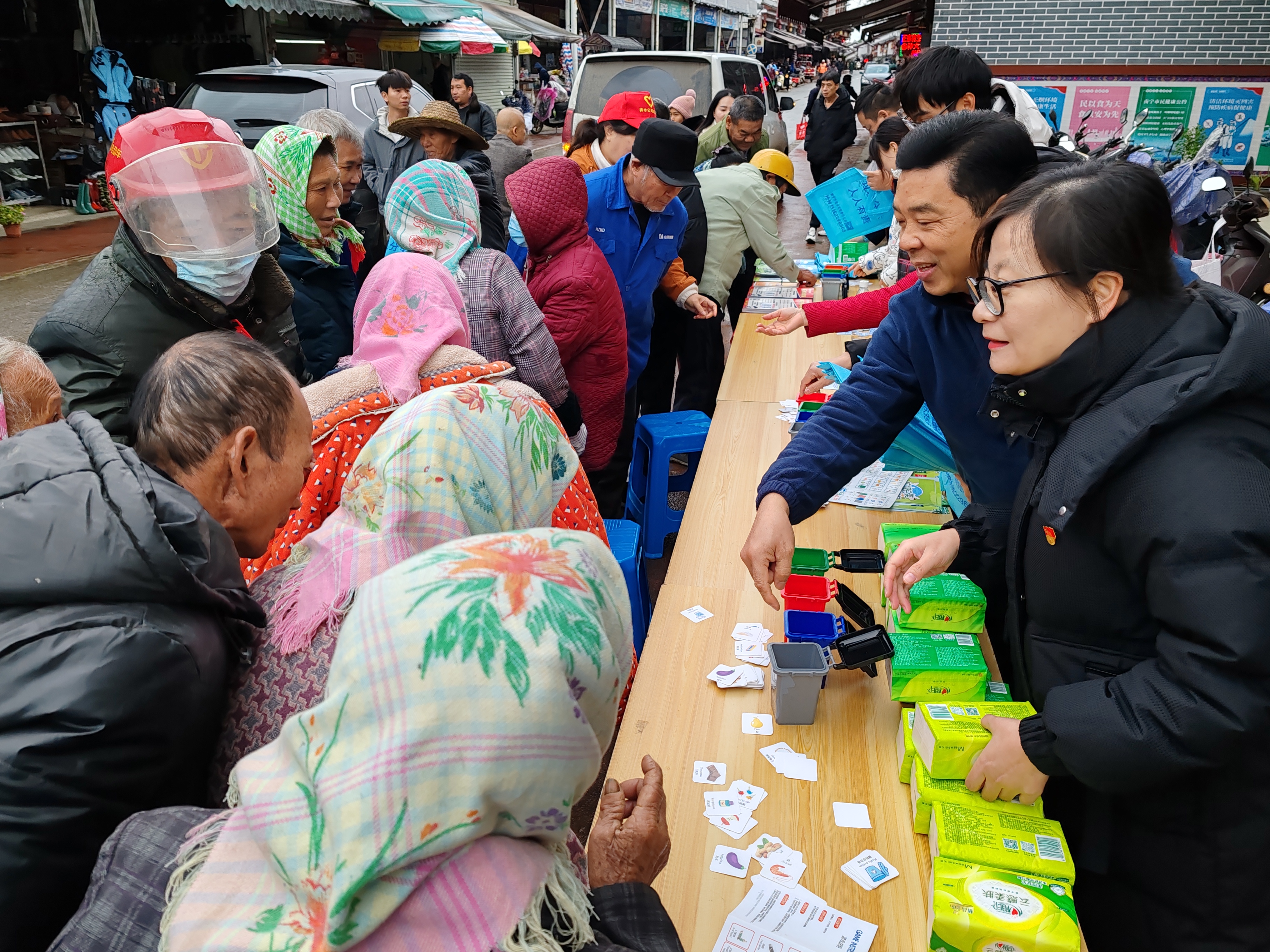 結(jié)對(duì)共建促發(fā)展 走訪(fǎng)服務(wù)暖人心——市排水公司開(kāi)展2023年在職黨員“走街巷、訪(fǎng)民情、促發(fā)展”活動(dòng)